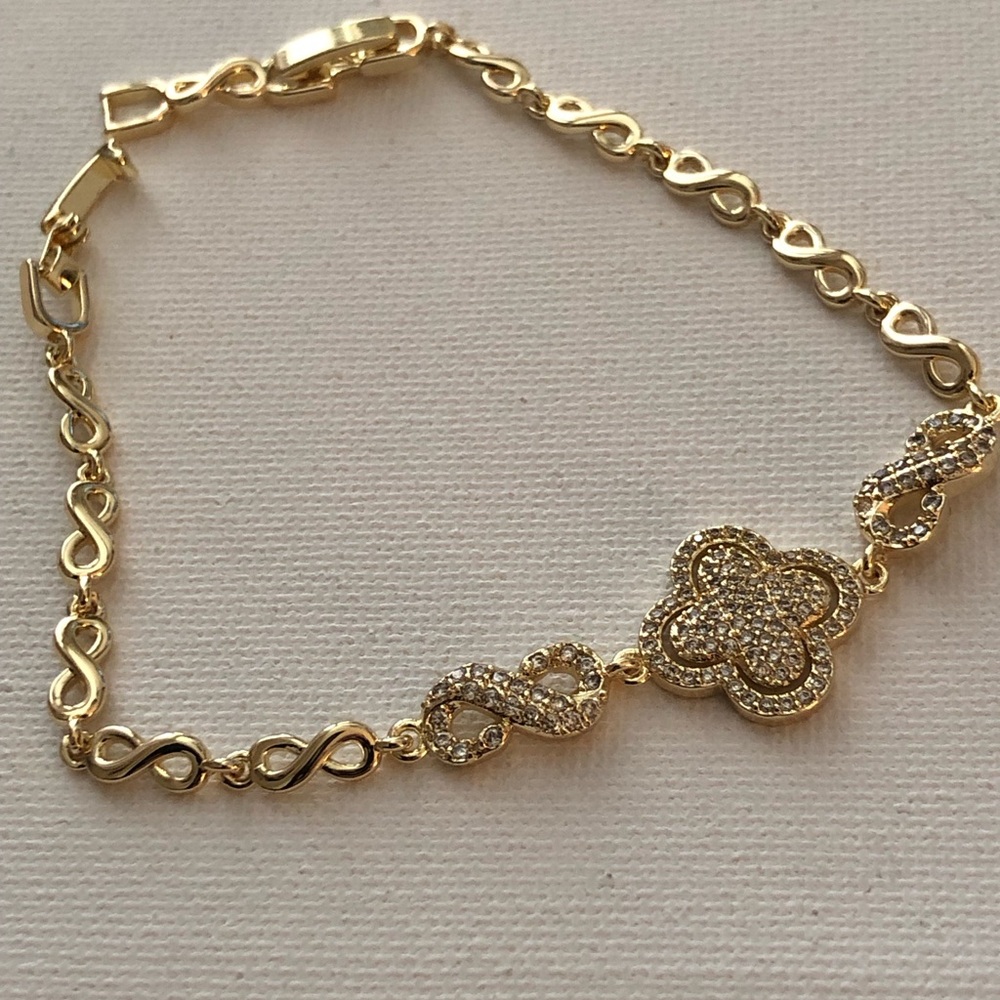 Gold Clover Link Bracelet with Pave Accents